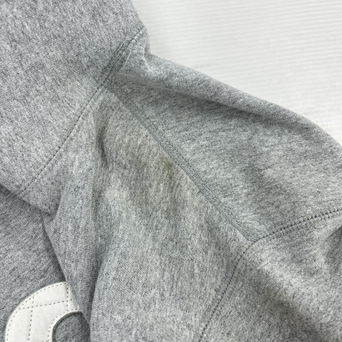 パーカー S logo quilted hooded L グレー