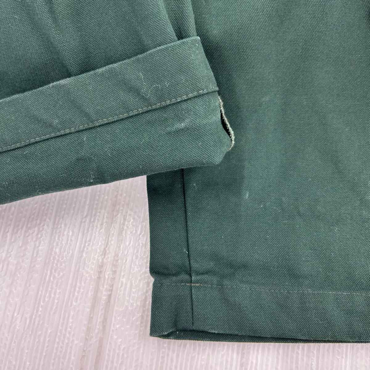 パンツ 0423048 STIFF COTTON 2-TUCK TROUSERS 緑 グリーン