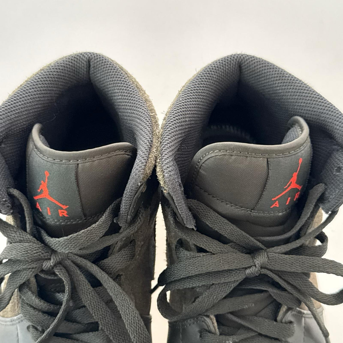 スニーカー AIR JORDAN 1 MID 27.0cm 27cm (US9 UK8 1/2 EU44) グリーン