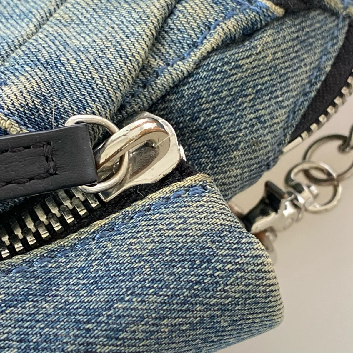 ショルダーバッグ デニムZIPショルダーバッグ ブルー