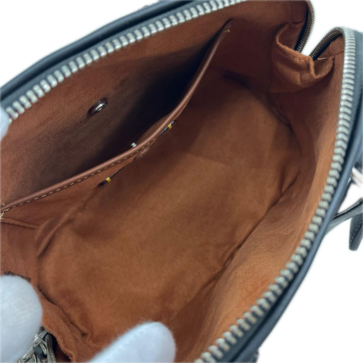 レヴェル バッグ 24 CF295