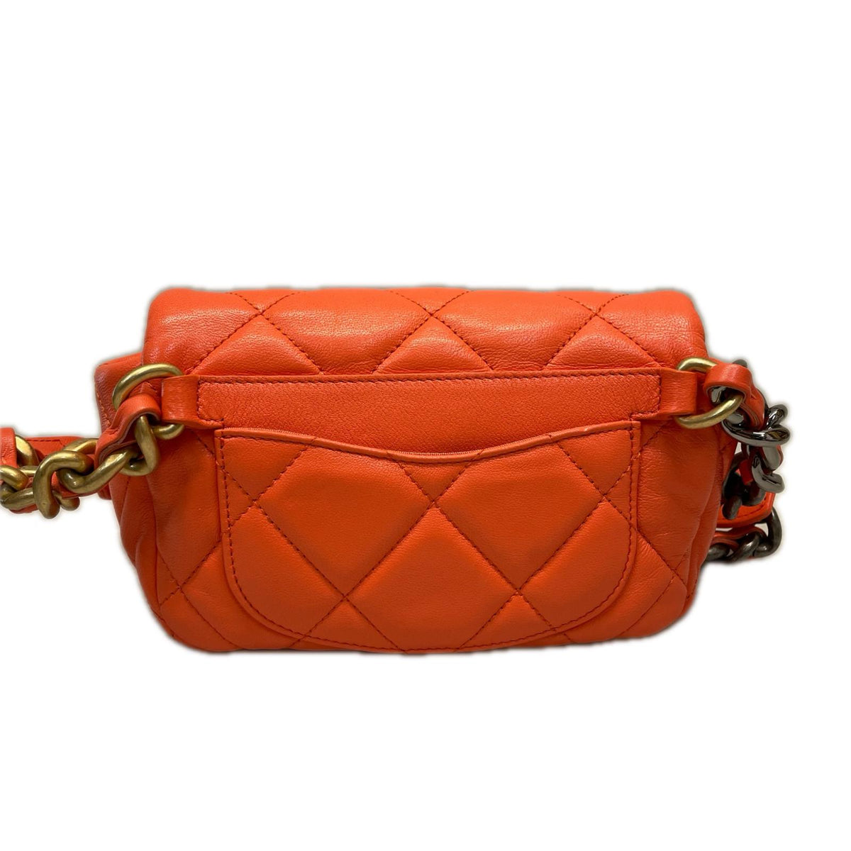CHANEL 19 マトラッセ チェーンショルダーバッグ