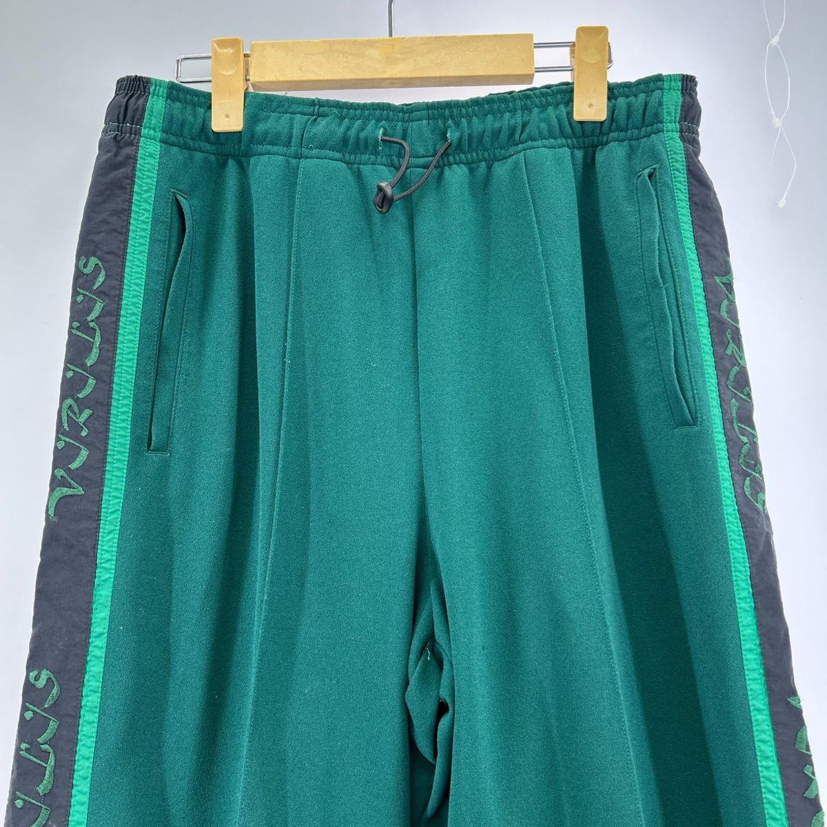 パンツ STRETCH GEORGETTE PANTS グリーン 46