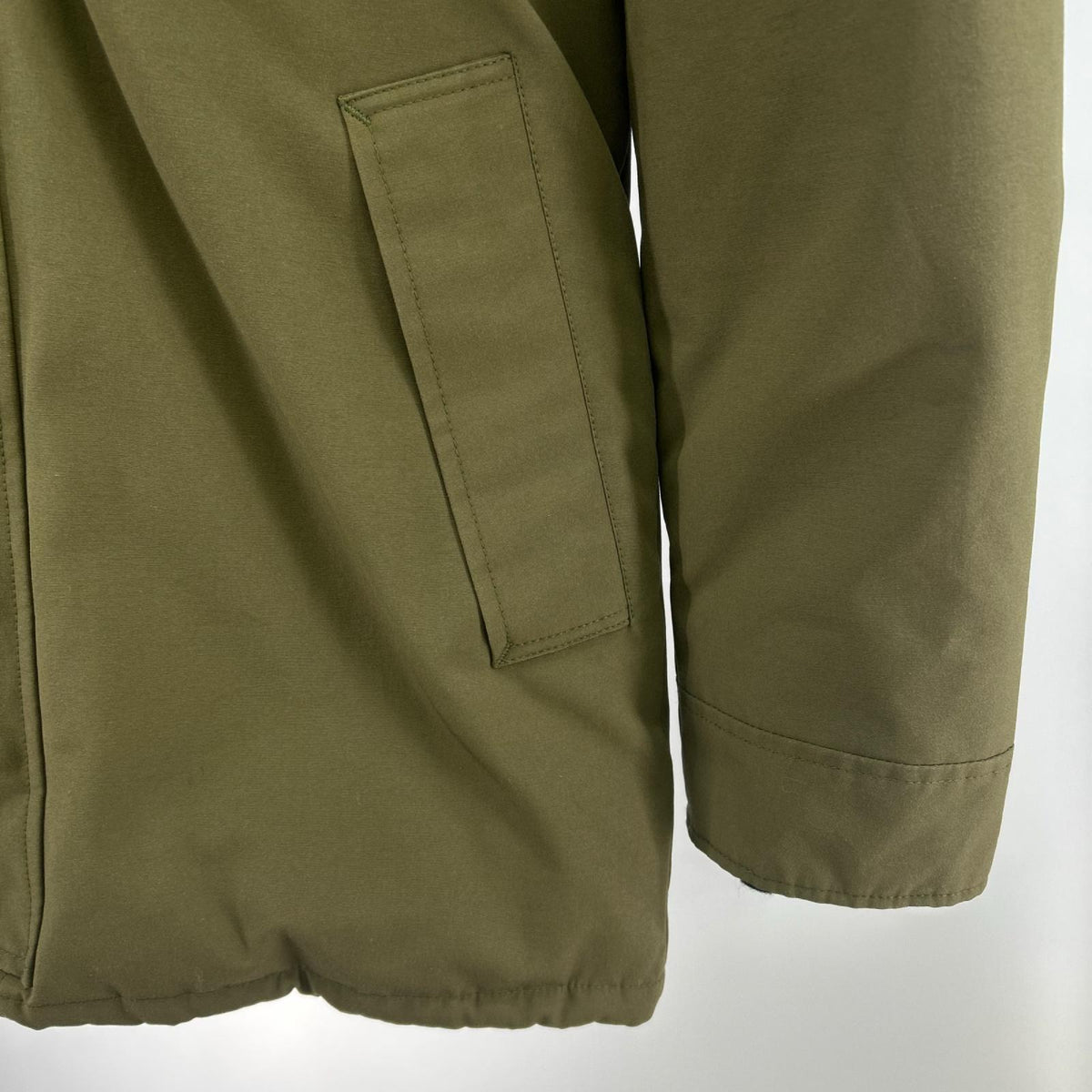 ダウンジャケット CANADA GOOSE ダウンジャケット M カーキ