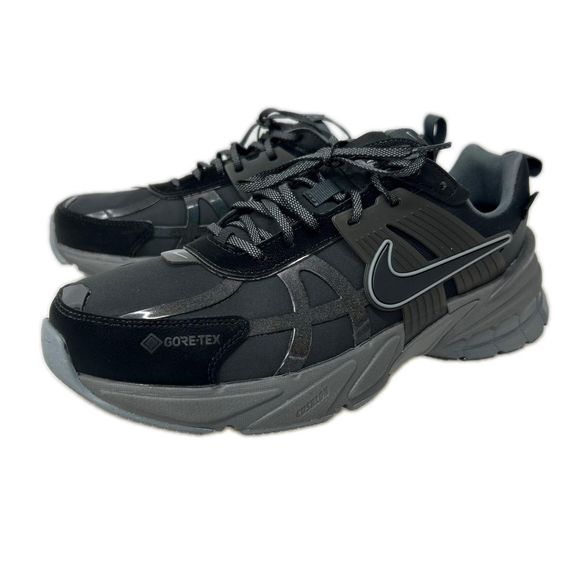 スニーカー WMNS V2K Run GORE-TEX 28cm ブラック 28cm (US10 UK9 1/2 EU46) ブラック