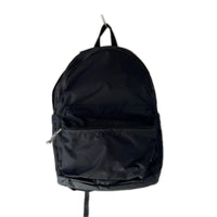 リュック・デイパック M daypack ブラック