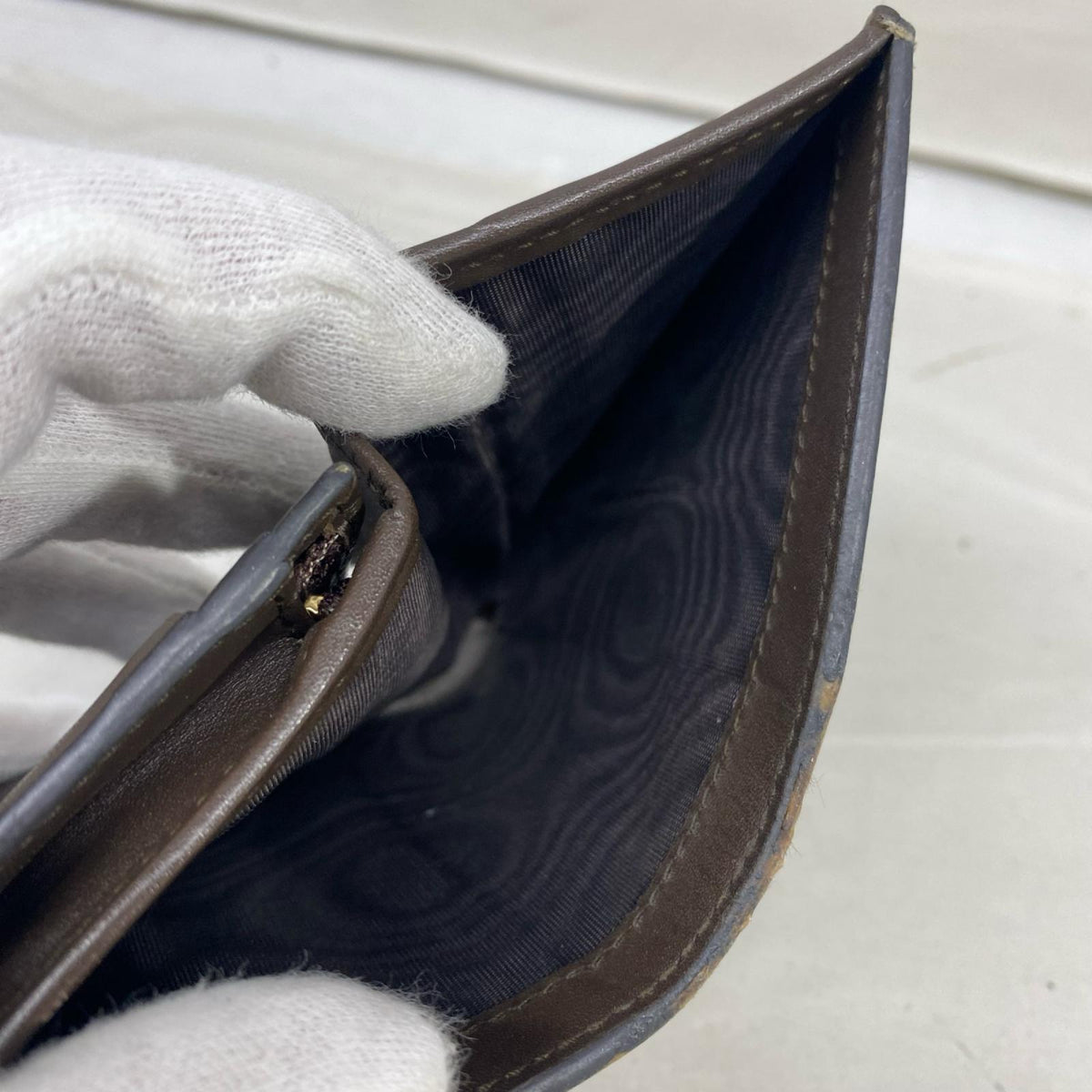 GUCCI 二つ折り財布 総柄 508757・525040