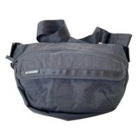 ショルダーバッグ BOT FLAP SLING 8L BLK ブラック