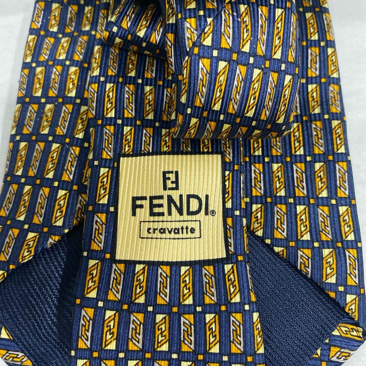 FENDI 総柄シルクネクタイ