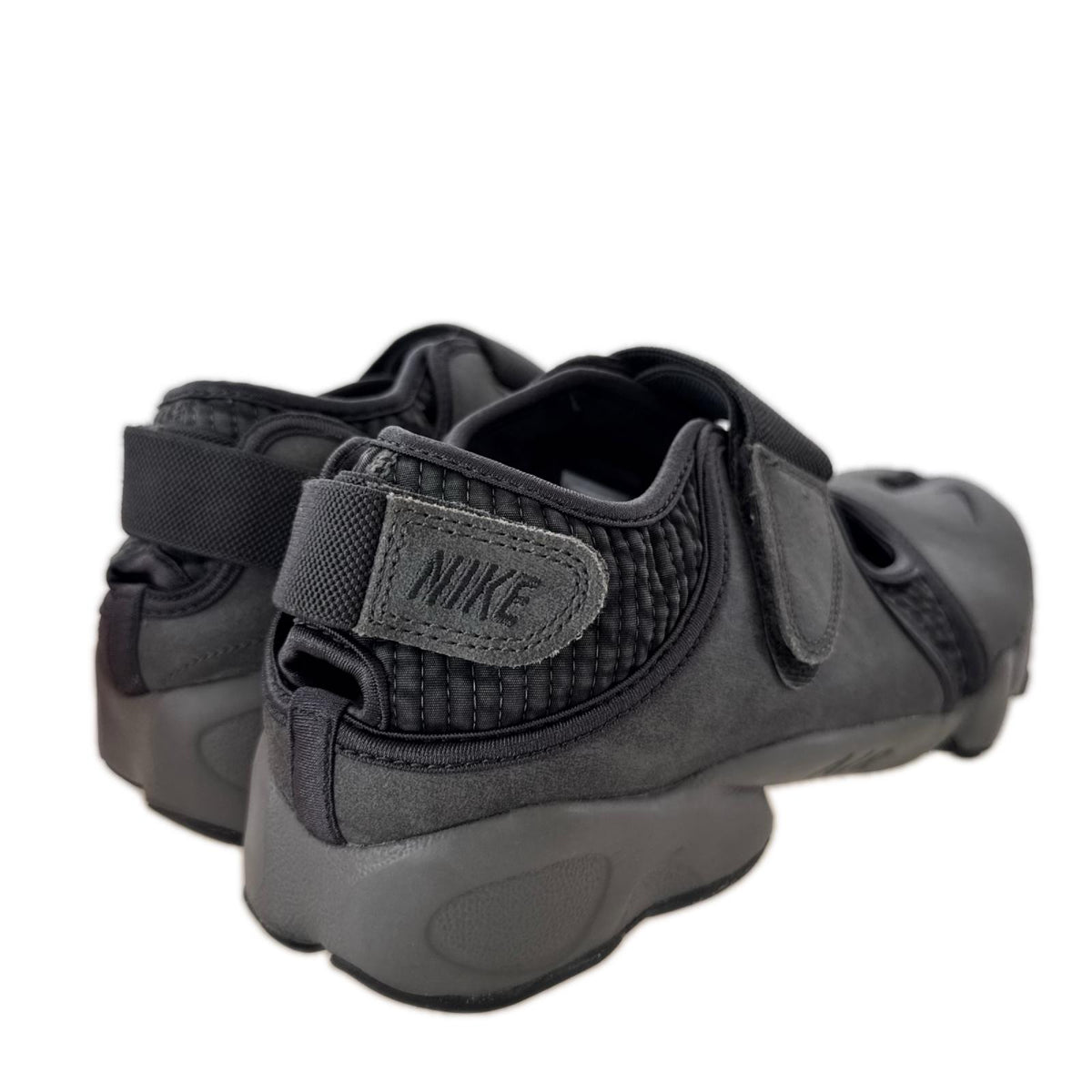 スニーカー NIKE AIR RIFT (27.5) グレー 28cm (US10 UK9 1/2 EU46) グレー
