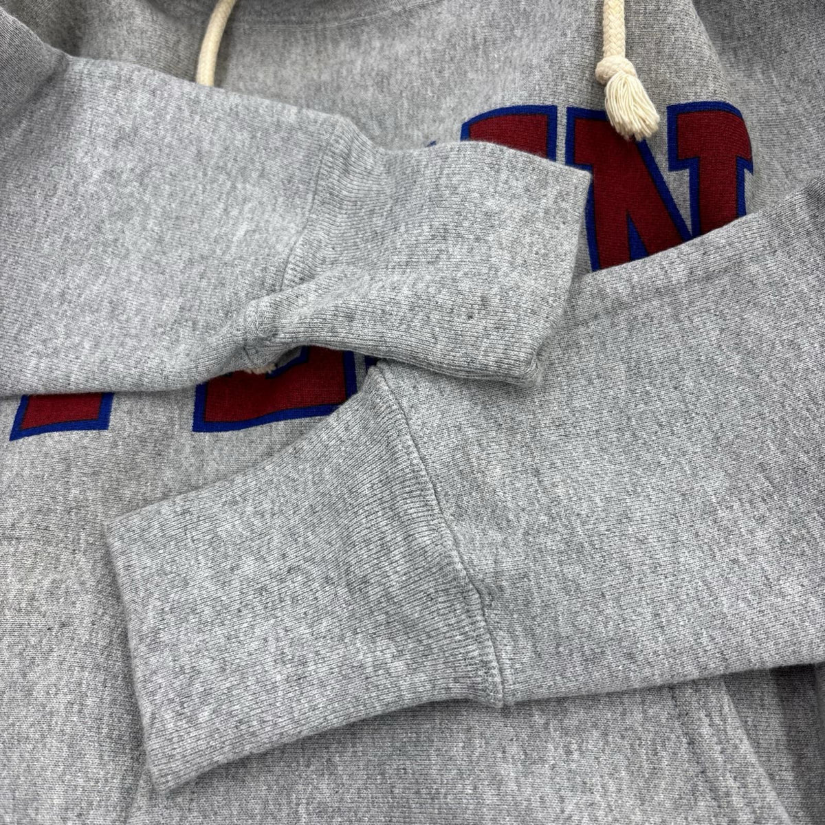 パーカー Penn Logo S グレー