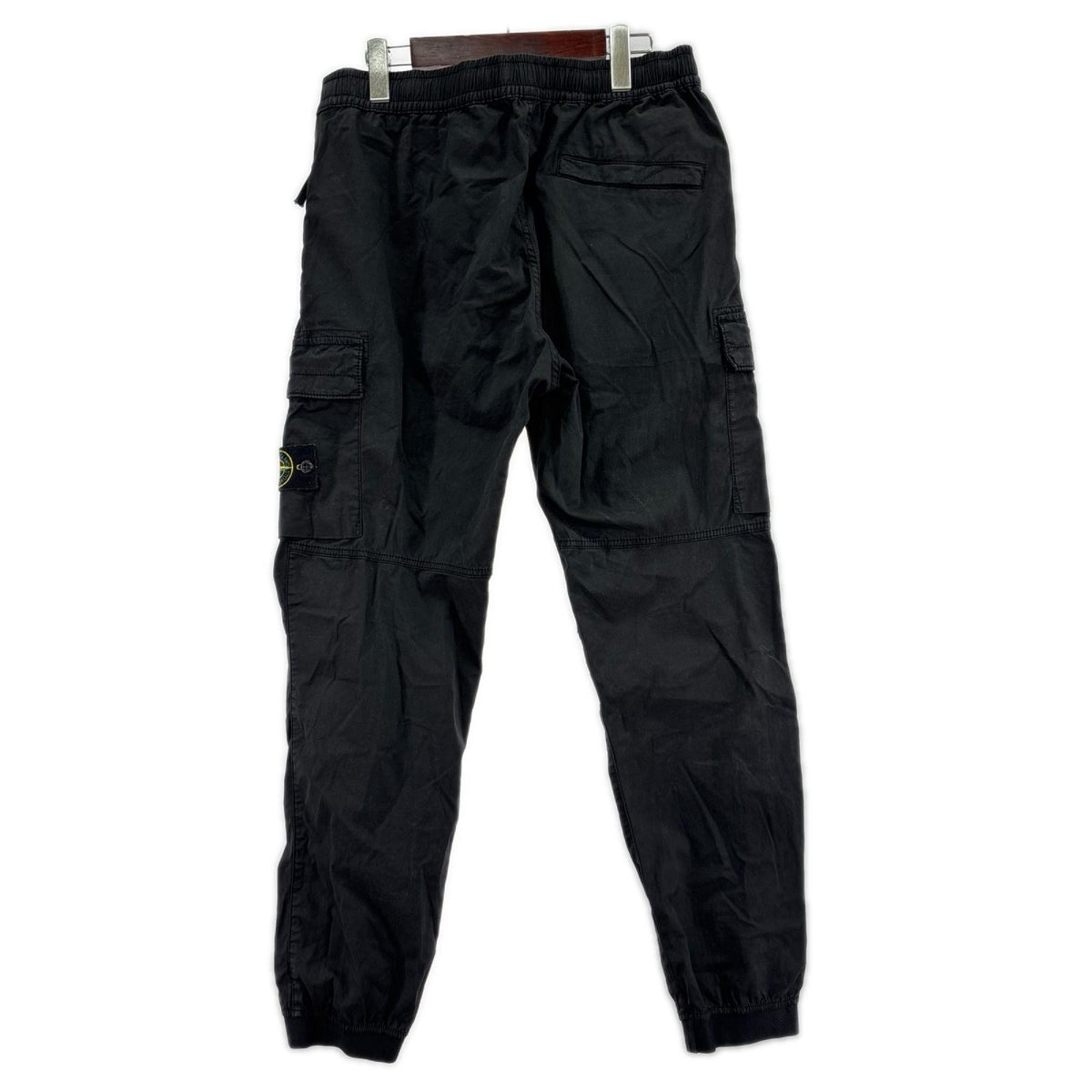 パンツ GARMENT-DYED TAPERED CARGO JOGGER PANTS ブラック