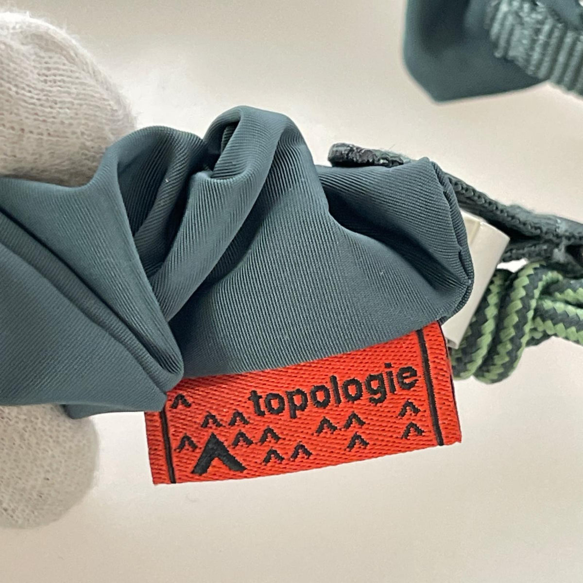 ウォレットチェーン TOPOLOGIE Bungee Wrist Strap グリーン