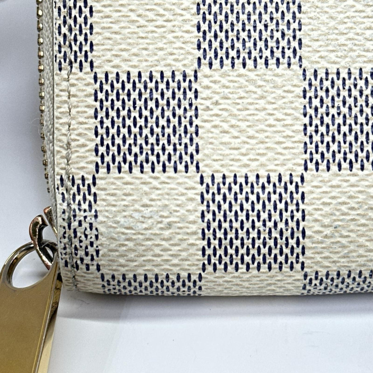 LV ダミエ アズール ジッピーウォレット