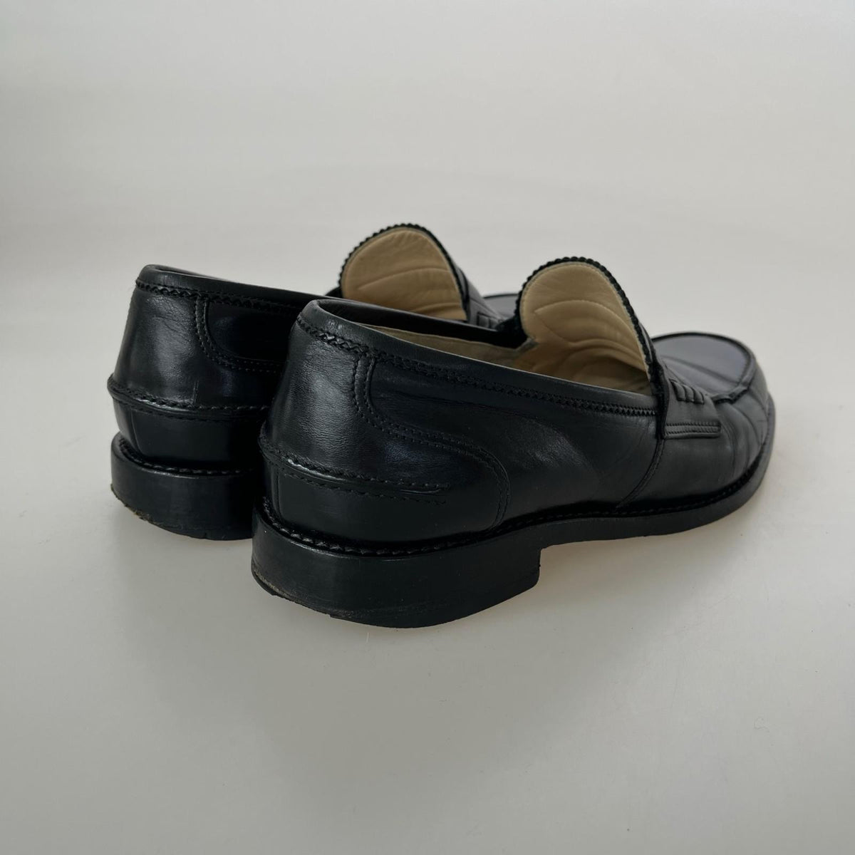 シューズ MANOLO コインローファー 黒 (26.5cm) ブラック