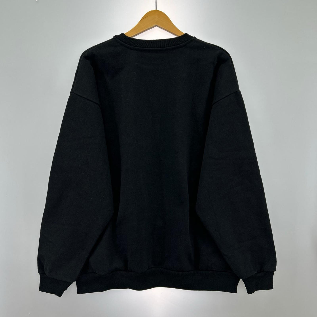 スウェット 700fill Embroidered Small Payment Crew ブラック