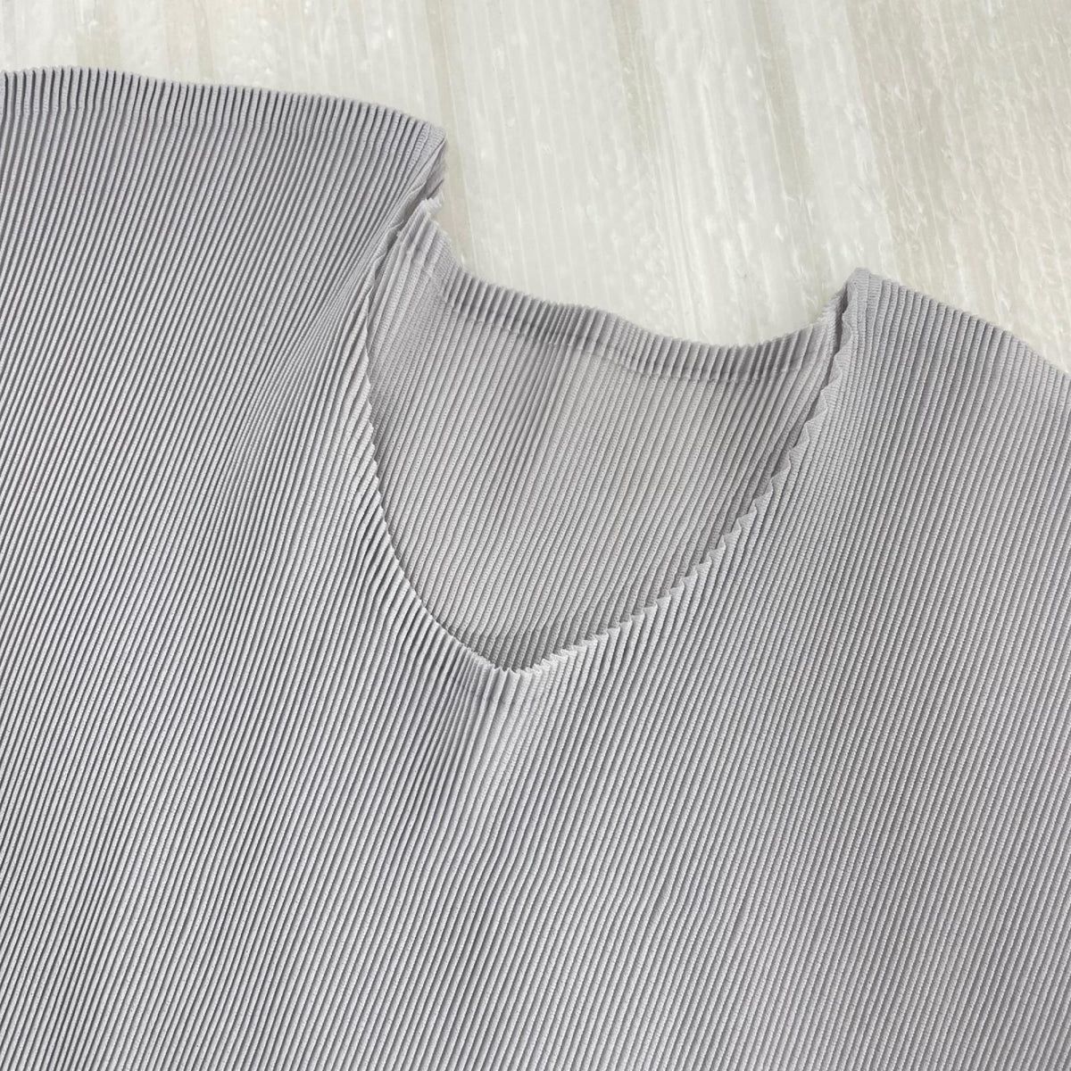 半袖Tシャツ クルーネック プリーツカットソー グレー