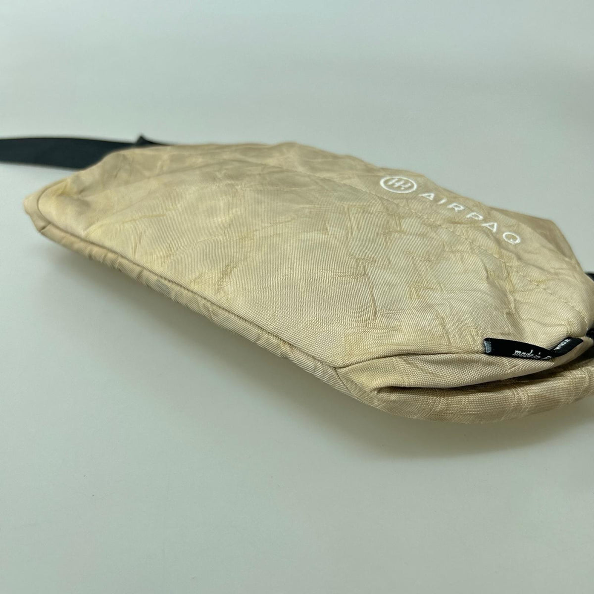 ボディバッグ AIRPAQ Slingbag スリングバック サンド