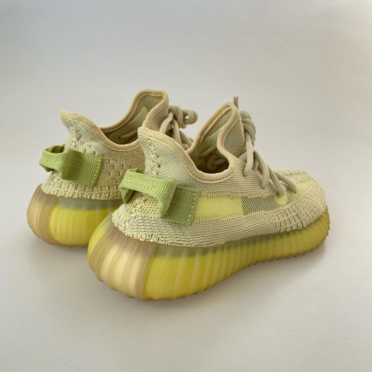 スニーカー YEEZY BOOST 350 V2 FLAX 黄緑