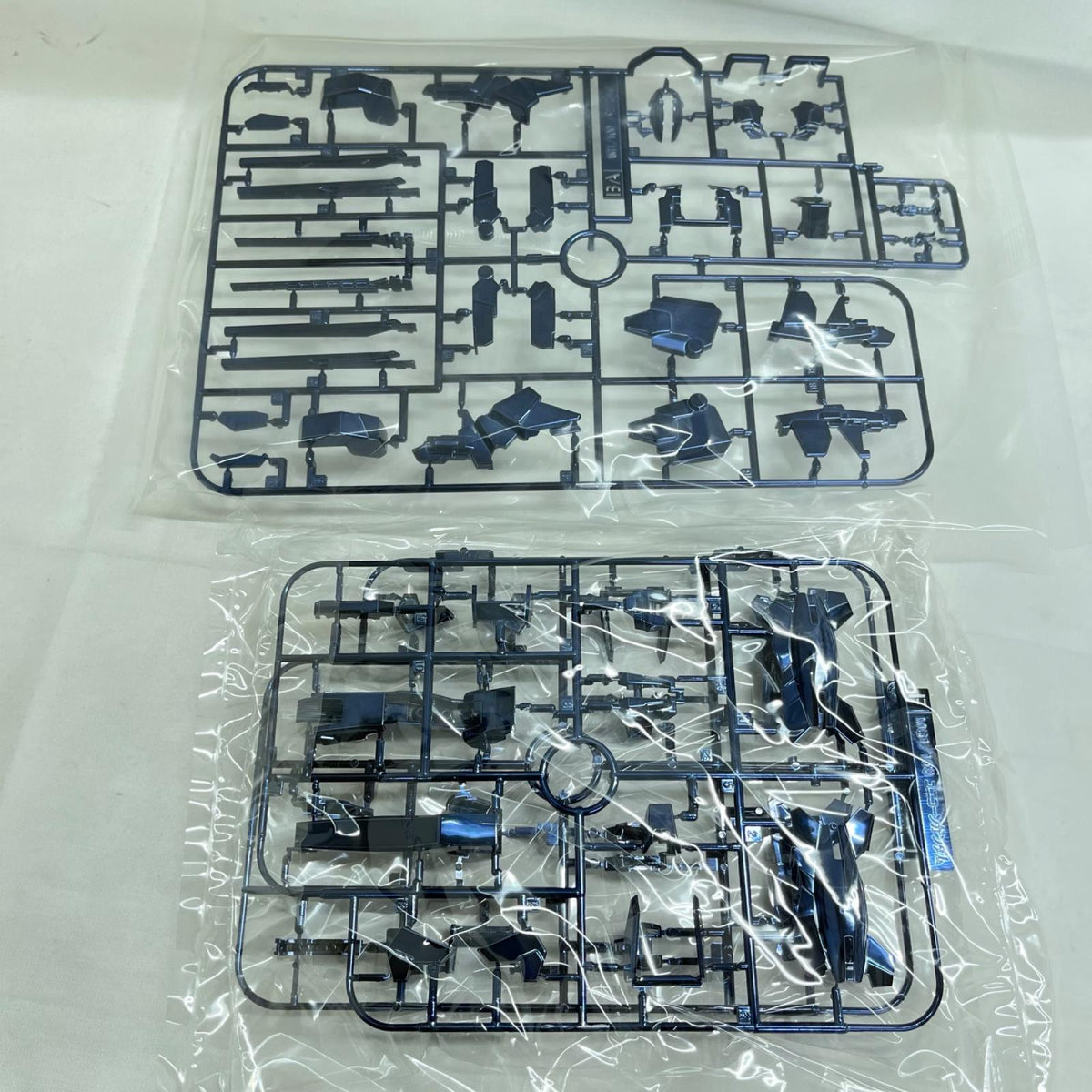 RX-0 ユニコーンガンダム2号機 バンシィ チタニウムフィニッシュ ユニコーンガンダム BANDAI ガンプラ