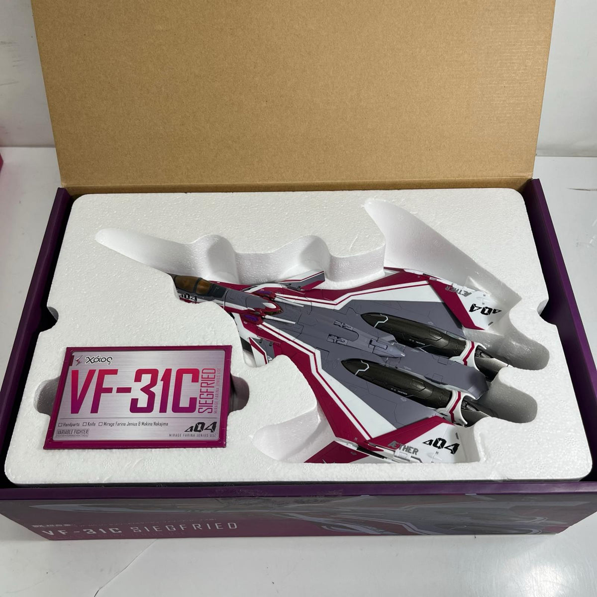 マクロス DX超合金 VF-31C ジークフリード(ミラージュ・ファリーナ マクロス 株式会社 BANDAI フィギュア/グッズ