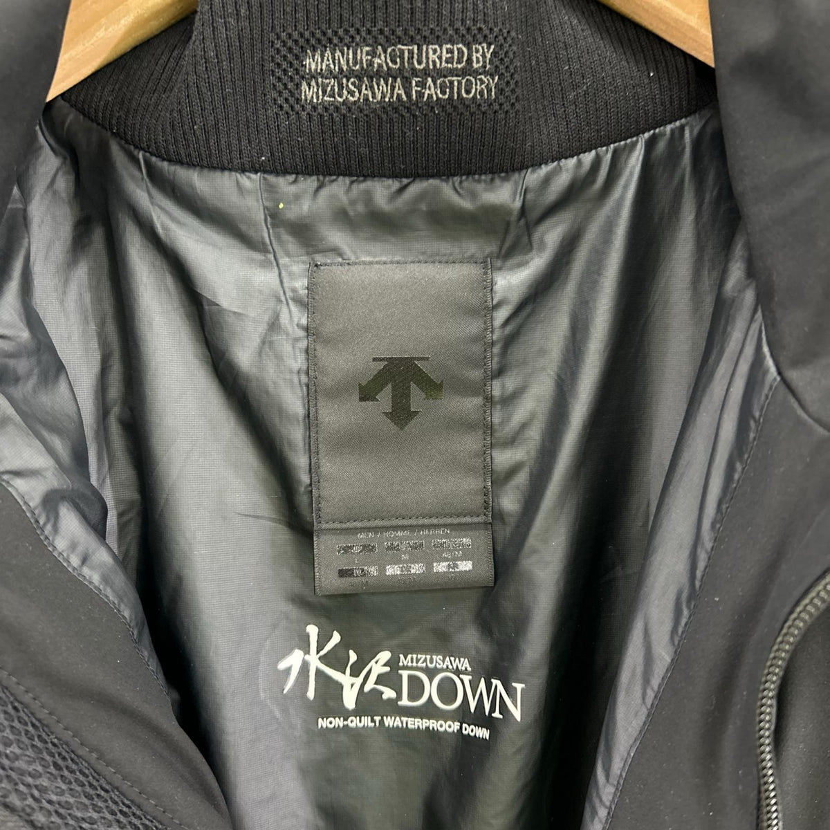 ダウンジャケット DESCENTE ALLTERRAIN 水沢ダウン ANCHOR L ブラック