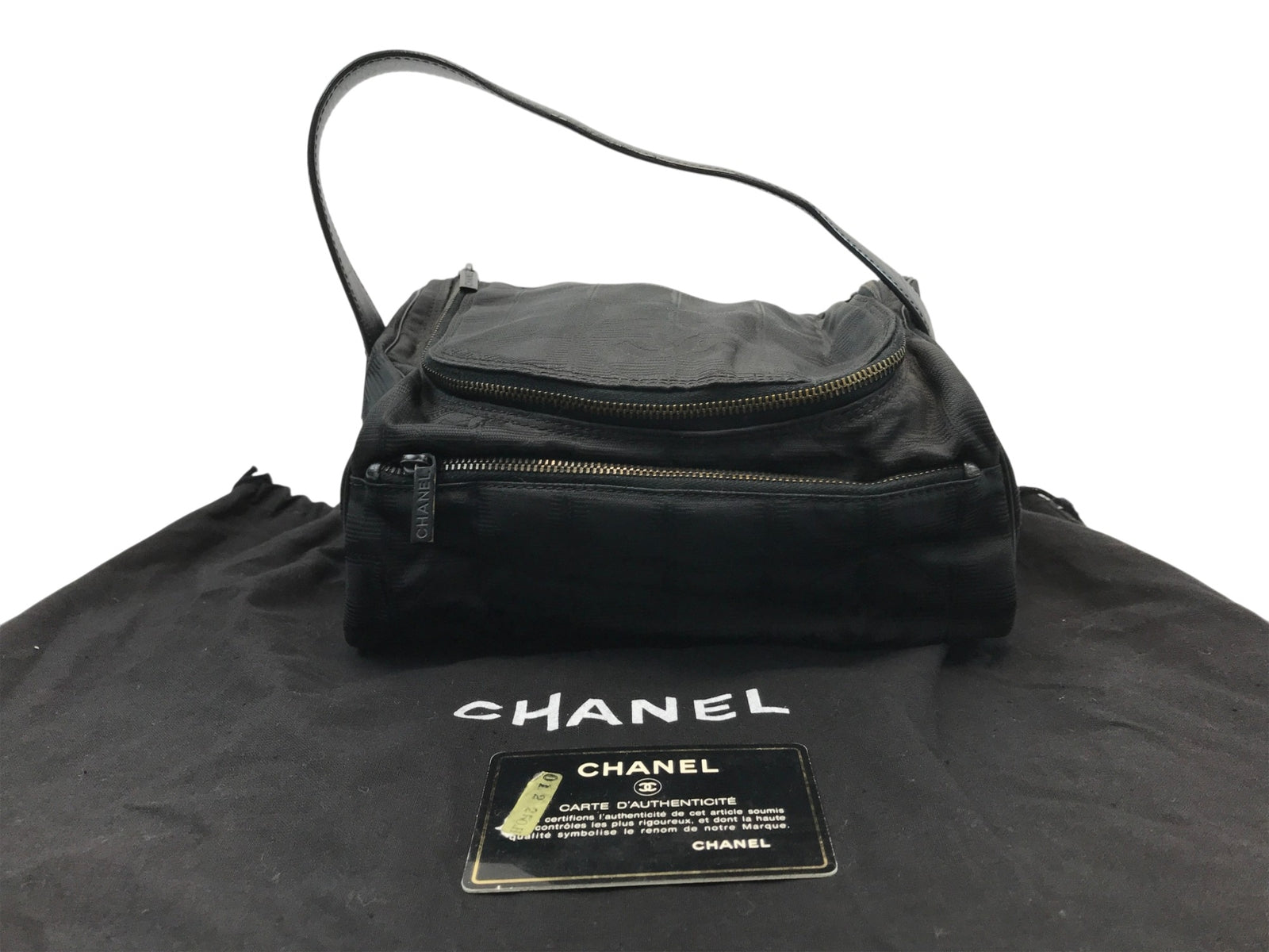 CHANEL ニュートラベル バニティポーチ