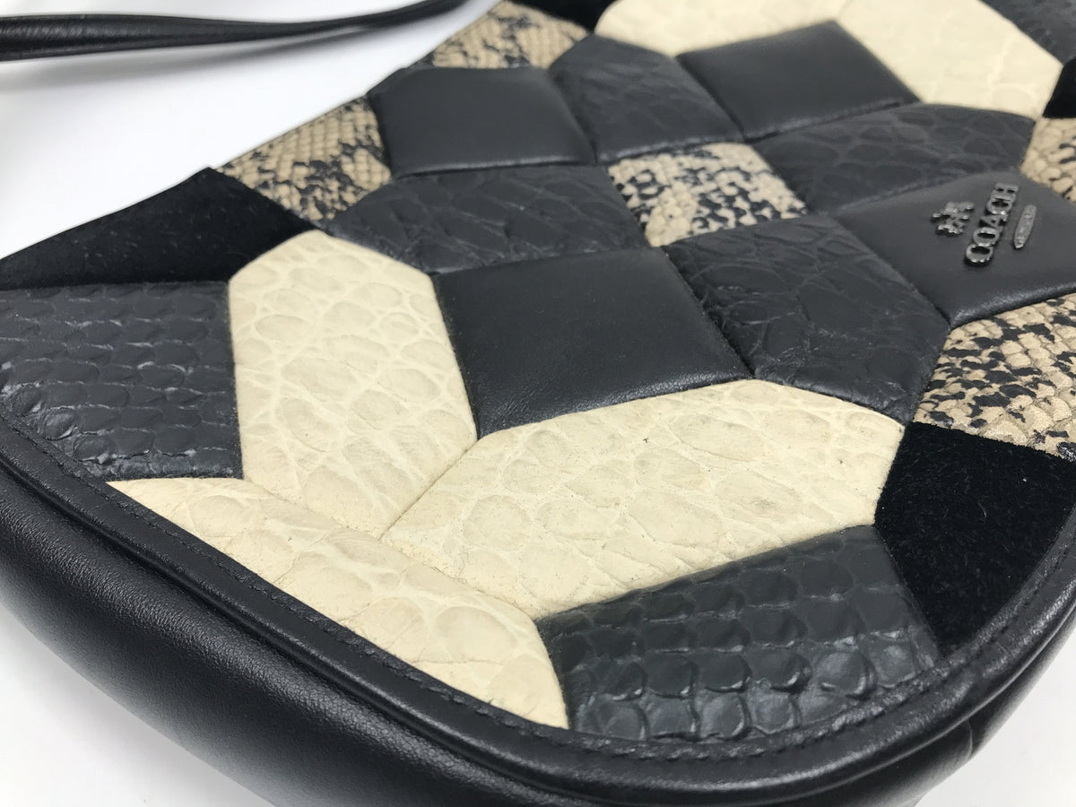 COACH/型押しバッグ