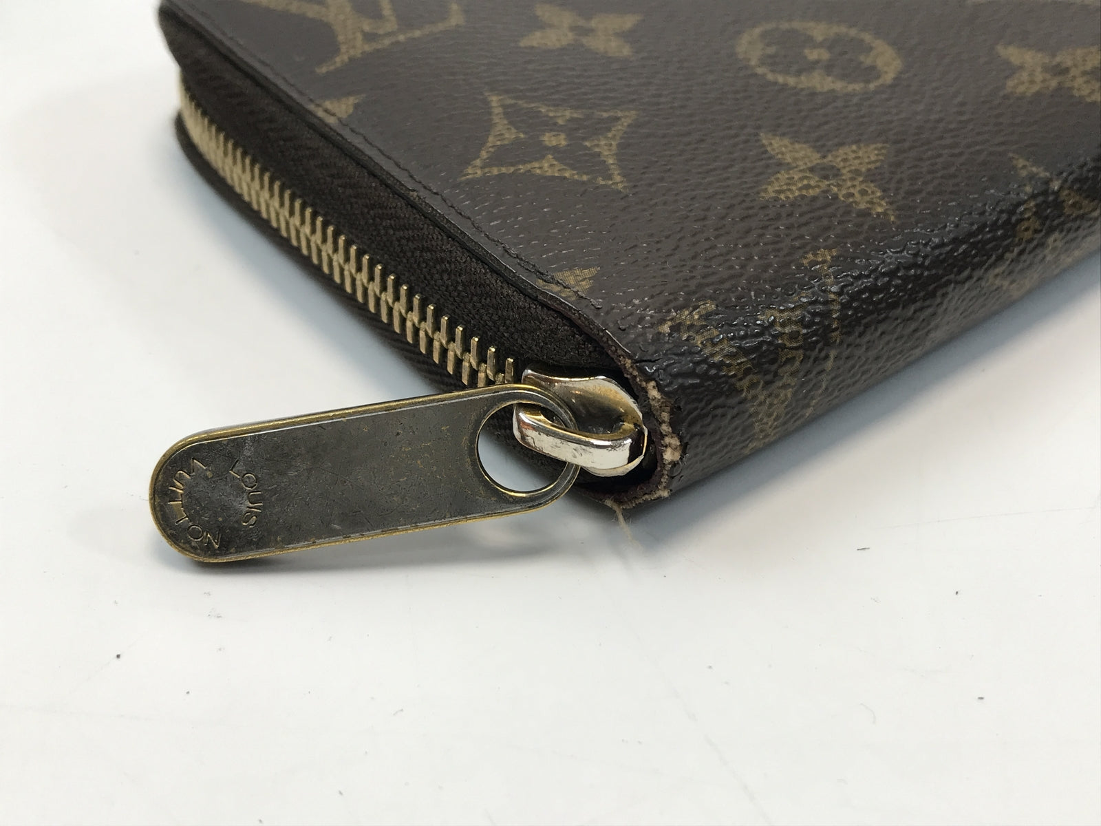 LV モノグラム ジッピー・ウォレット ピンクカラー M41895