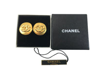 CHANEL イビツサークルココマークイヤリング