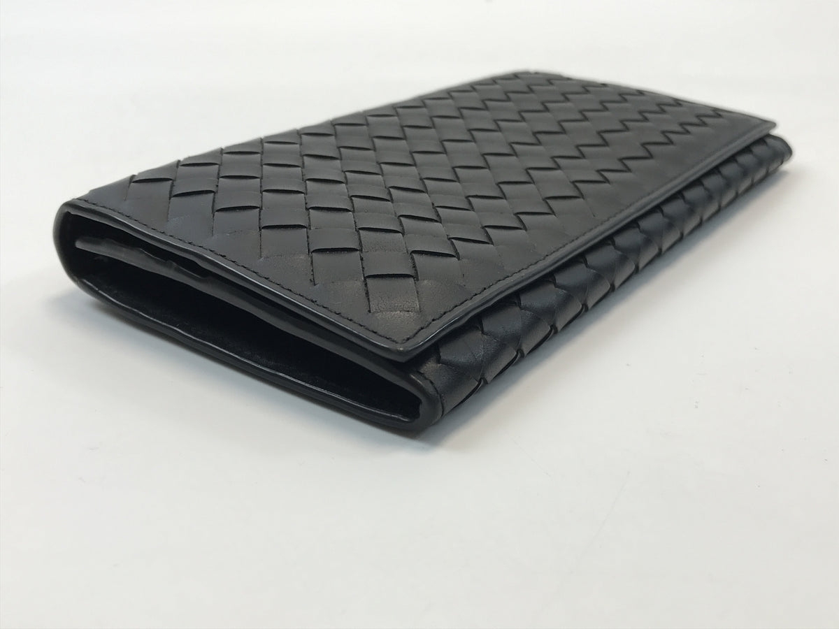 イントレチャート 黒 長財布