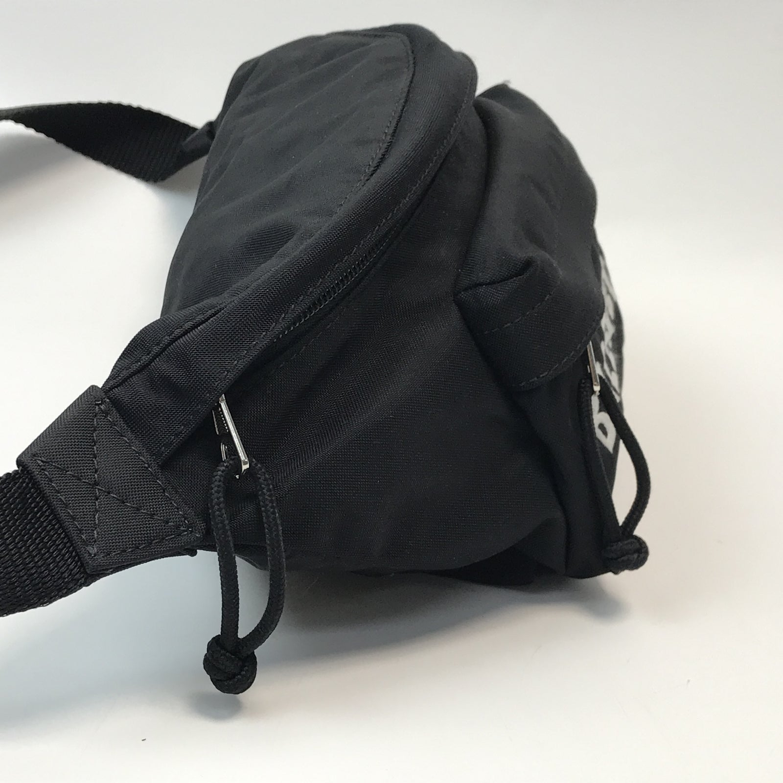 Balenciaga ウィール ナイロン ボディバッグ 533009