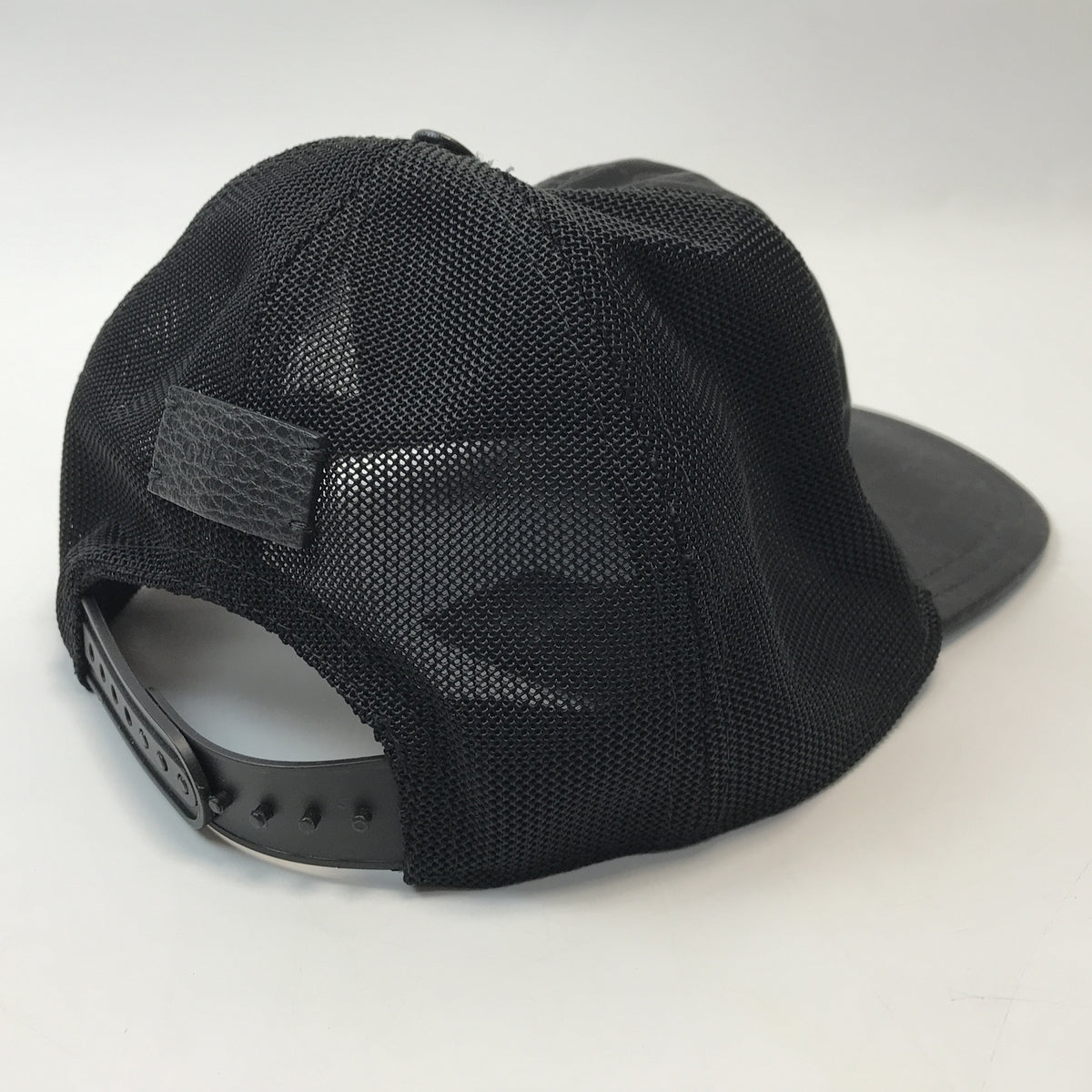 GUCCI GGナイロンベースボールキャップ BLK