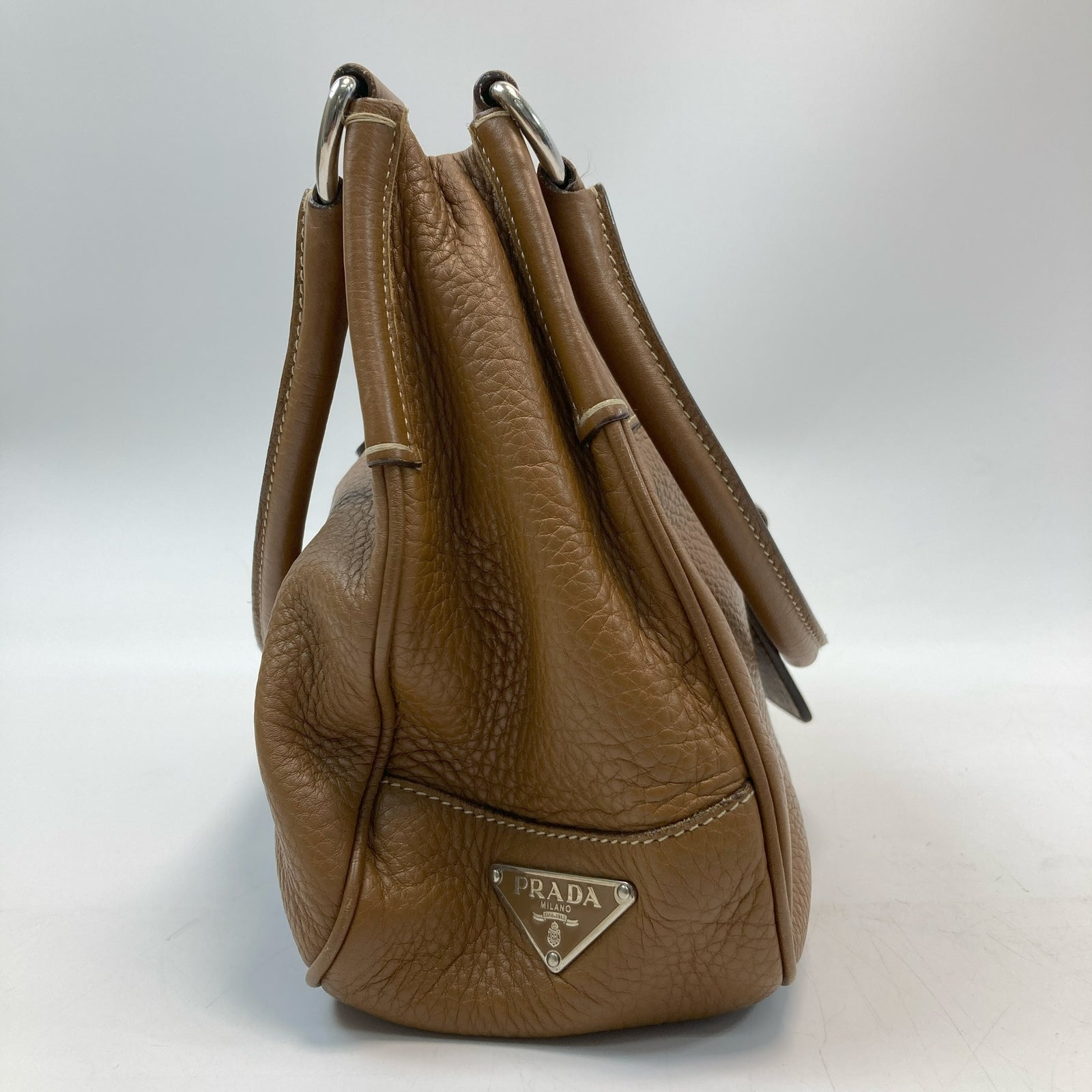 PRADA ムーンバッグ シボレザー ワンショルダーバッグ