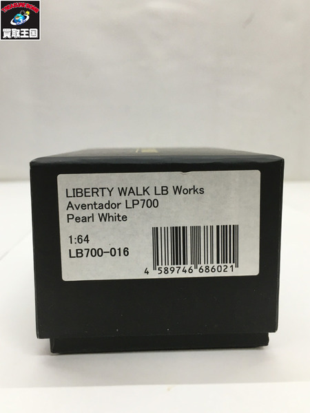 LIBERTY　WALK　LB-WORKS　アヴェンタドール　LP700  ﾎﾜｲﾄﾊﾟｰﾙ