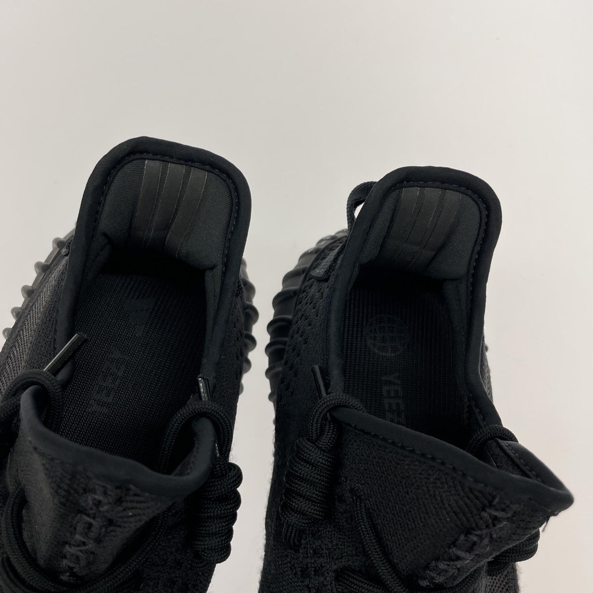 スニーカー adidas YEEZY Boost 350 V2 Onyx ブラック