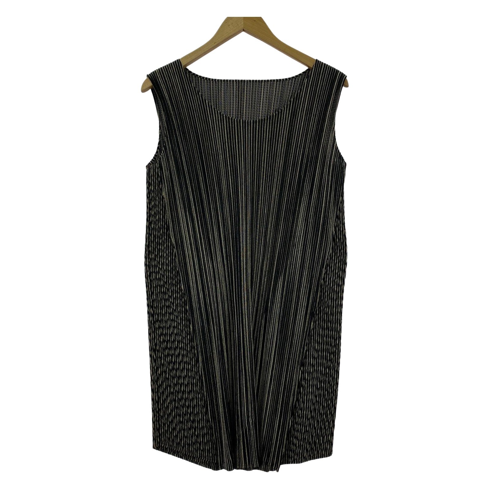 ワンピース PLEATS PLEASE ワンピース　柄 ブラック