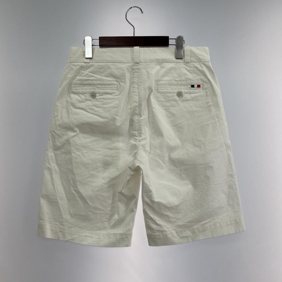 ショートパンツ MONCLER PANTALONE BERMUDA ﾊｰﾌﾊﾟﾝﾂ H10912B00006 57448 白 (46) ホワイト