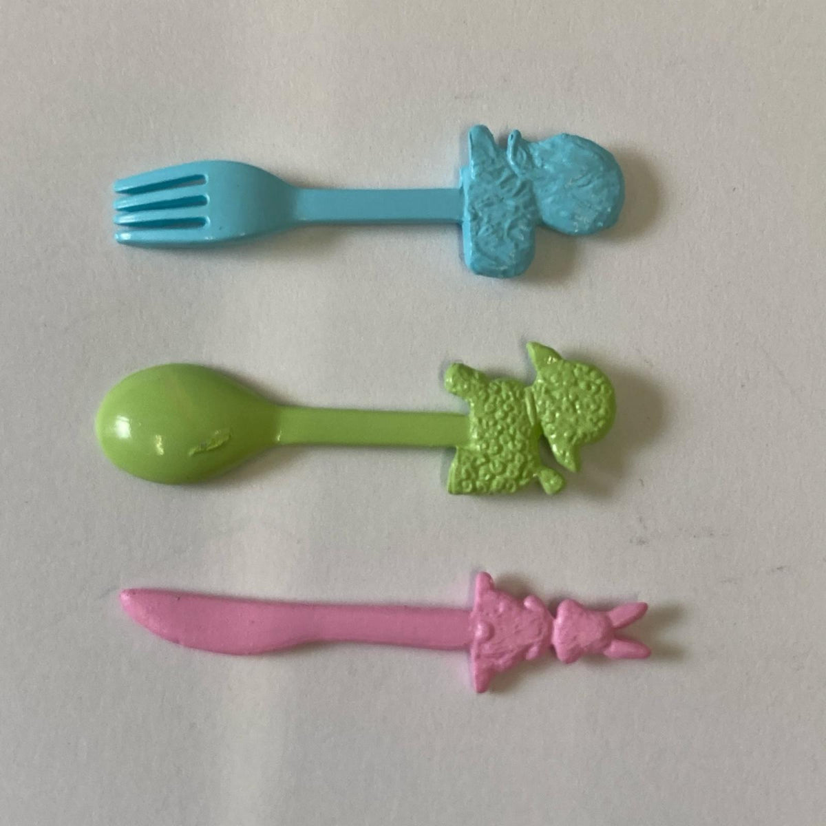 5.おとぎの国の食器たち キッチンでお手伝い リーメント