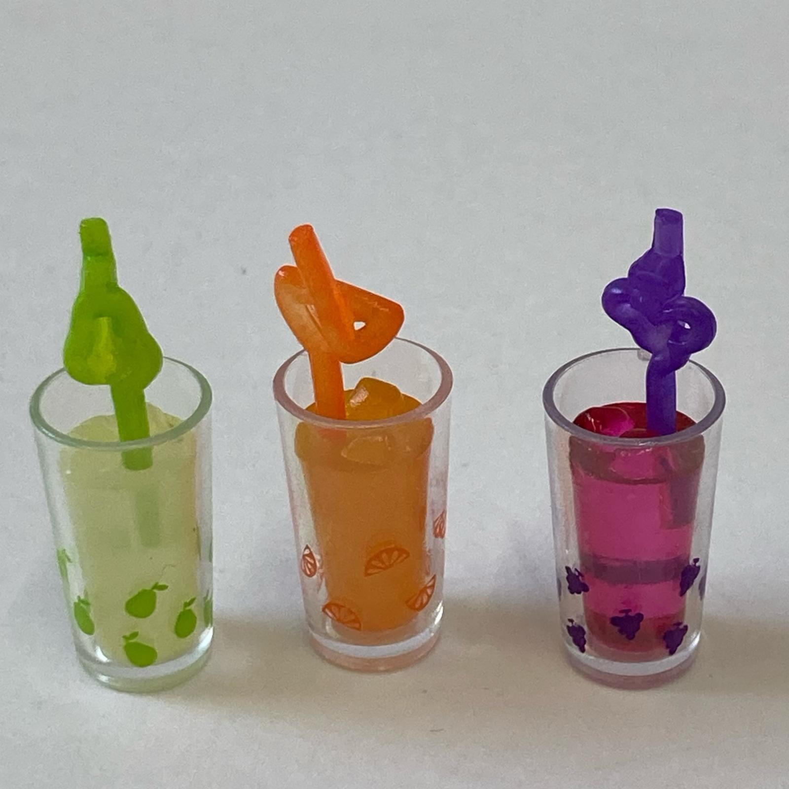 14.フルーツいっぱい まるごとフルーツジュース リーメント