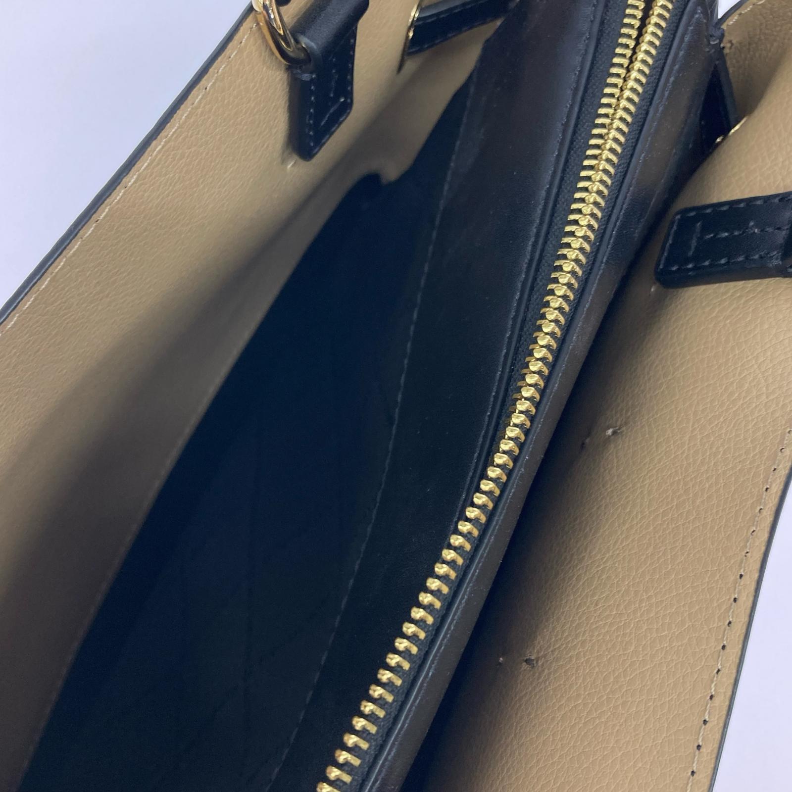 その他バッグ MICHAEL KORS センタージップ ベルテッド ブラック