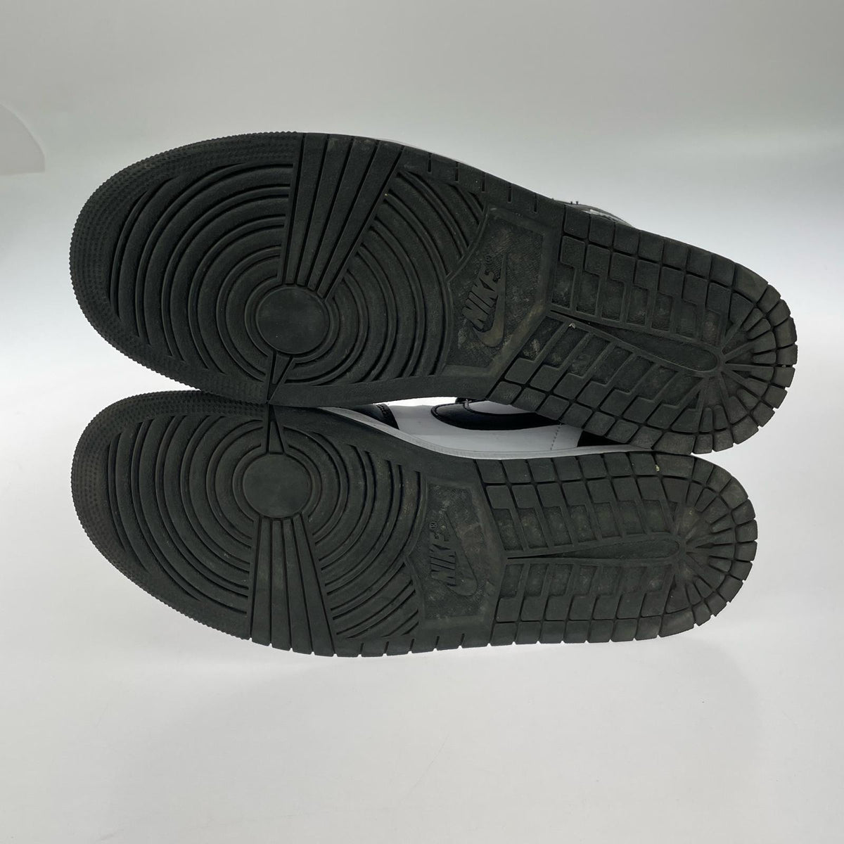 スニーカー Nike Women's Air Jordan 1 Mid/28.5 28.5cm (US10 1/2 UK10 EU47) ブラック