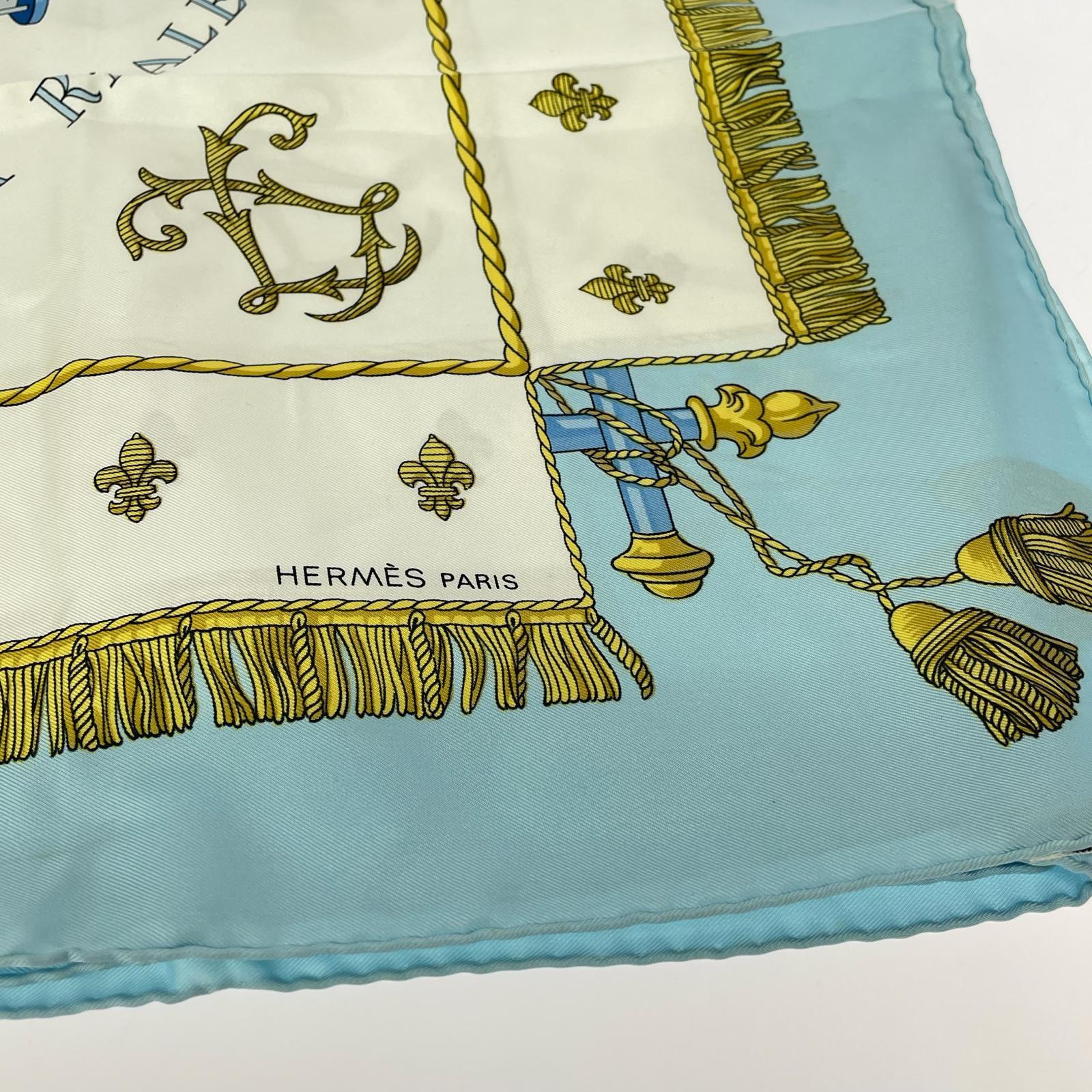 HERMES カレ・スカーフ