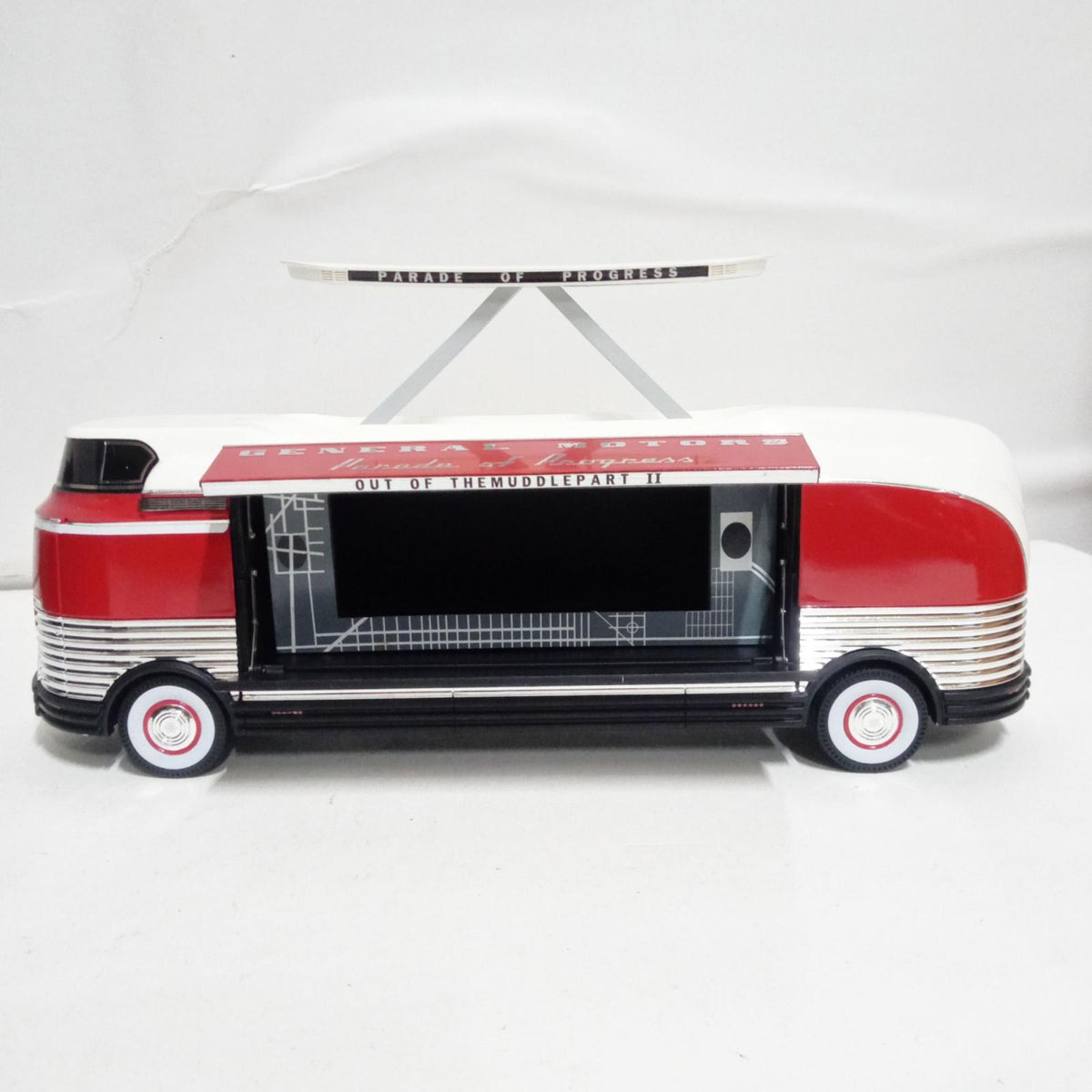 1/43 GMフューチャーライナー 1954 Out of the Muddle スケールカー