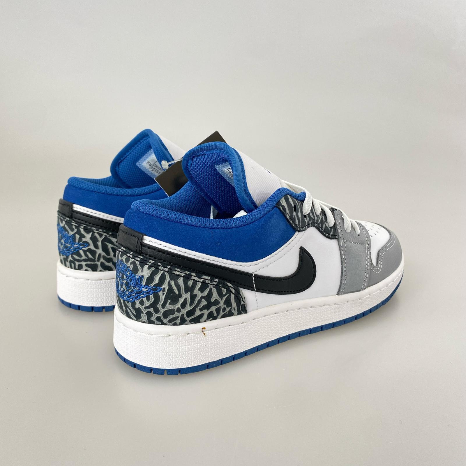 スニーカー AIR JORDAN 1 LOW SE GS TRUE BLUE/23cm 23cm (US5 UK4 1/2 EU36) マルチカラー