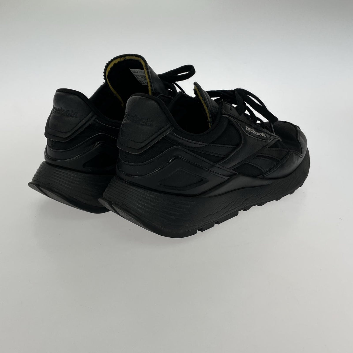 スニーカー Classic Leather Legacy AZ 26.0㎝ H68650 26cm (US8 UK7 1/2 EU42) ブラック