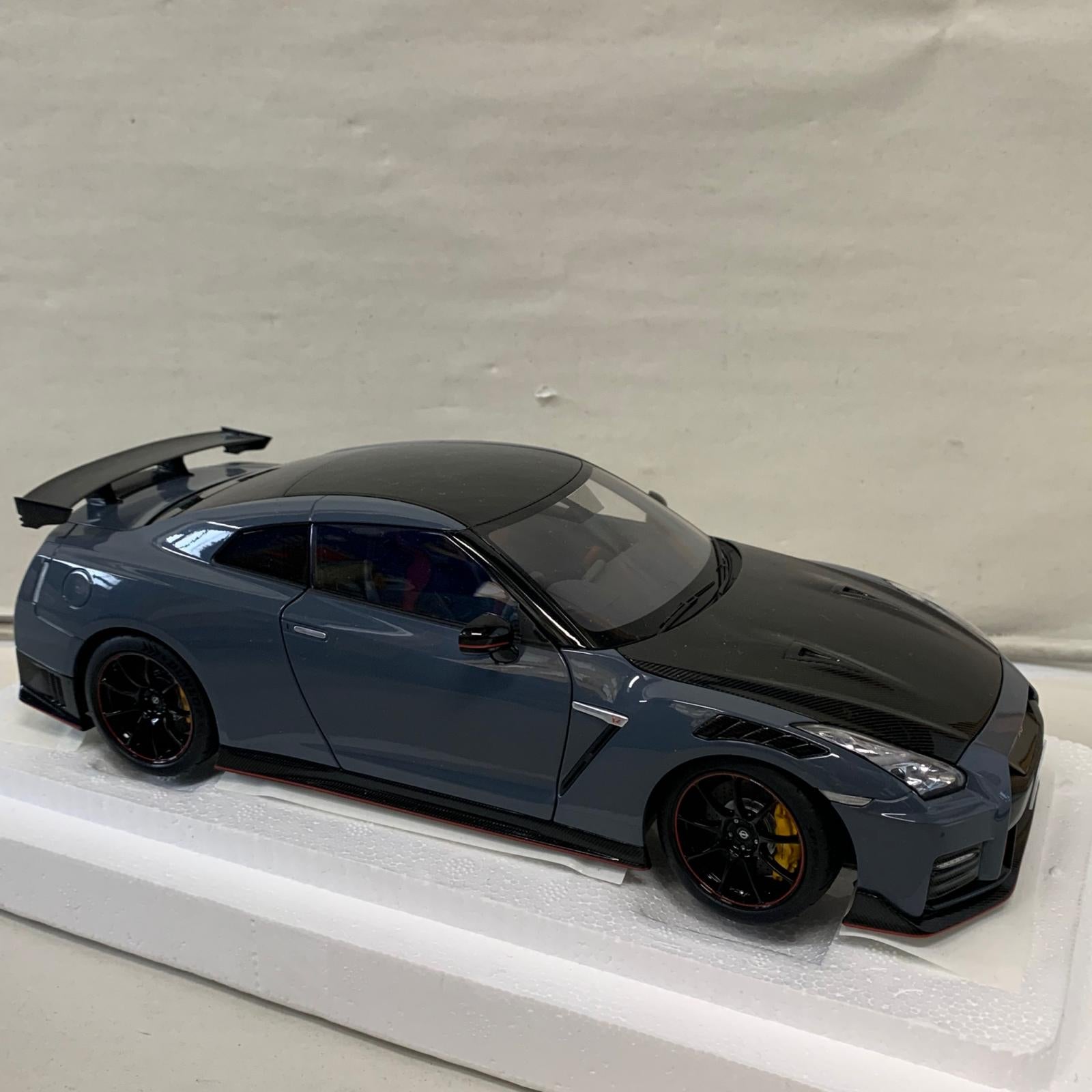 AUTOart 1/18 日産 GT-R R35 ニスモ スペシャルエディション スケールカー