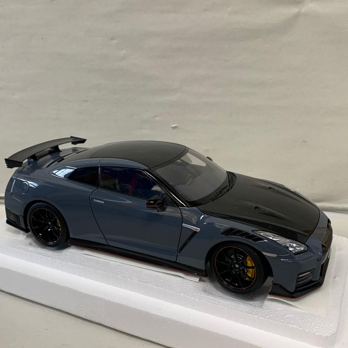 AUTOart 1/18 日産 GT-R R35 ニスモ スペシャルエディション スケールカー