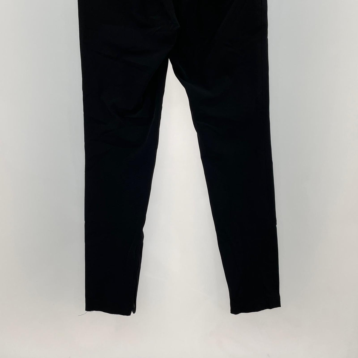 パンツ ISSEY MIYAKE ナイロン裾ジップストレッチパンツ 1 ブラック