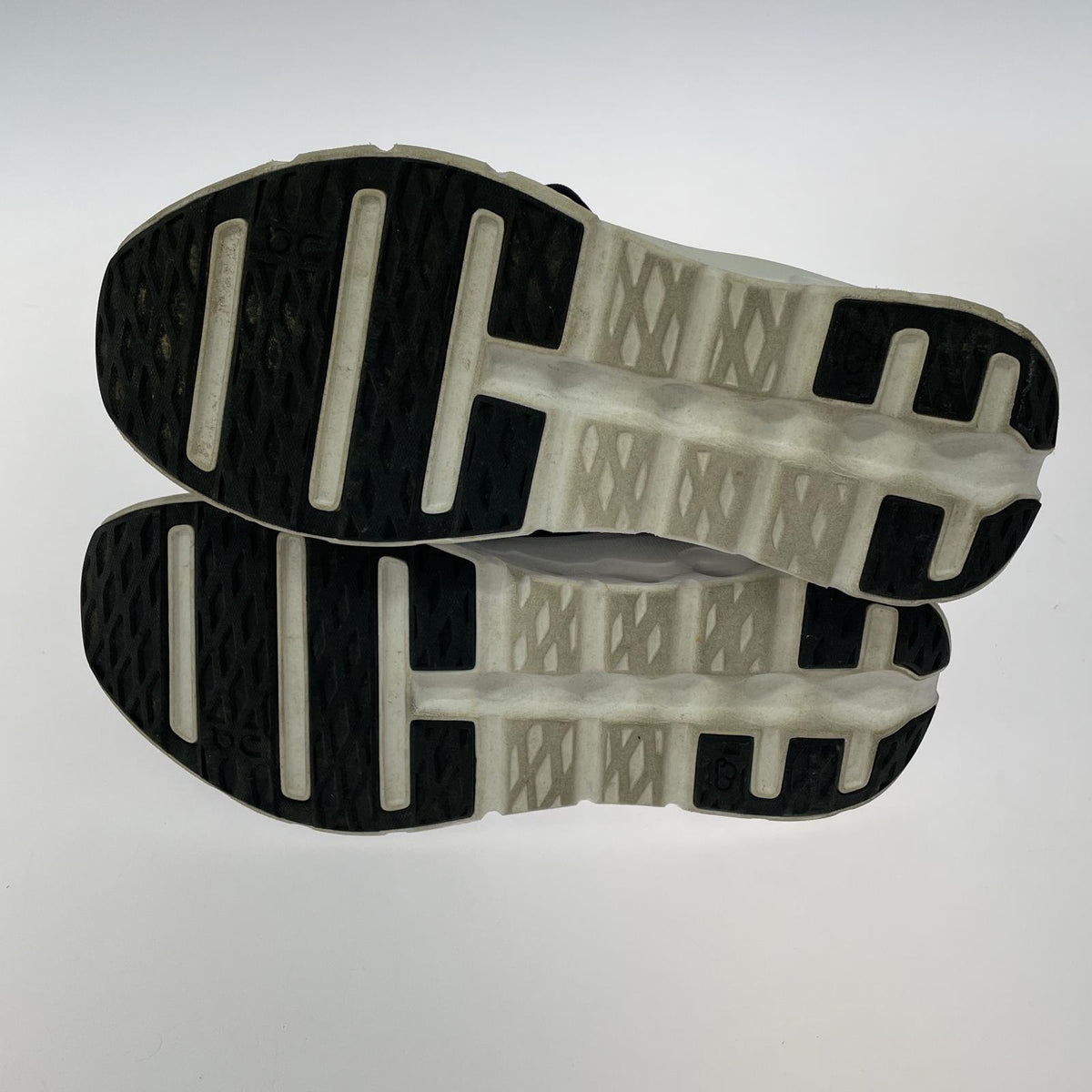 スニーカー ×on Cloudtilt ｽﾆｰｶｰ (28.0cm) 28cm (US10 UK9 1/2 EU46) ブラック